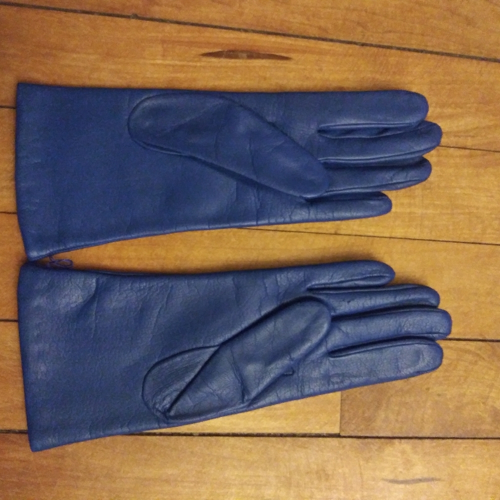 Leather glove